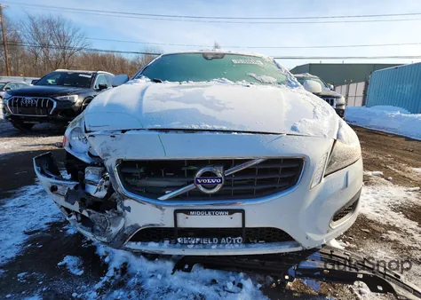 2013 Volvo S60 T5 from USA, damaged, VIN YV1612FS8D2182904